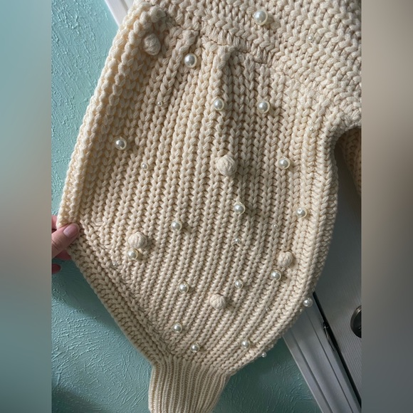 Sachin & Babi Kit Beaded Shaker Stitch One-Shoulder Sweater in Ivory - Picture 4 of 9